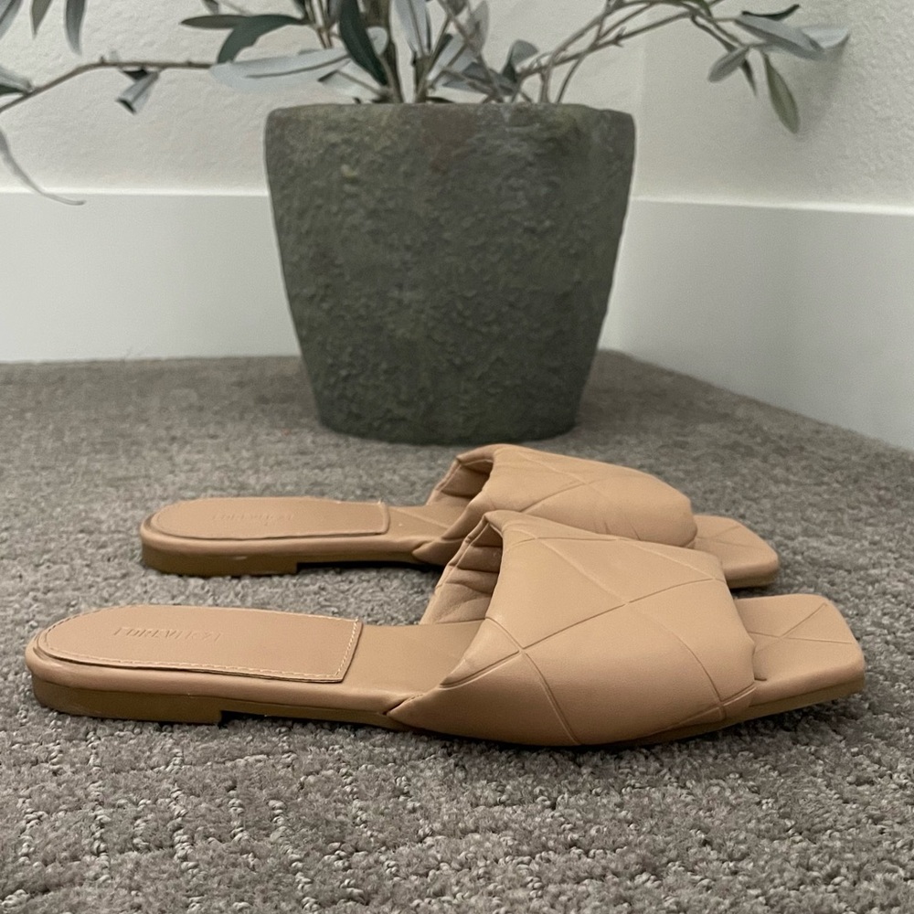 Forever 21 Tan Sandals